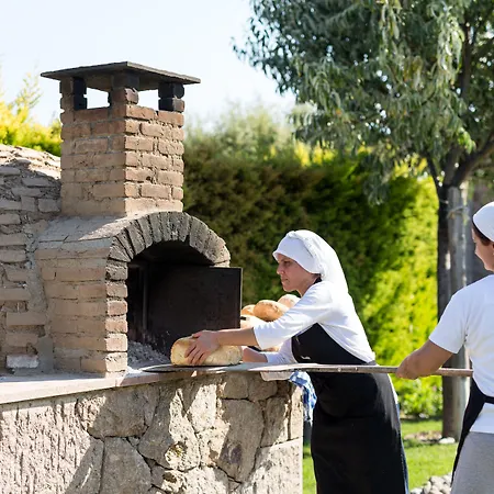 Ida Costa - Special Category Otel Behram