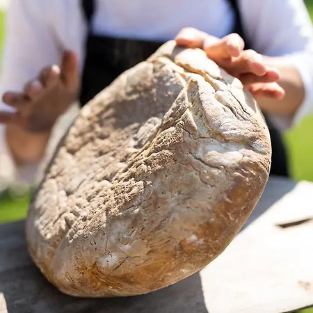 Ida Costa - Special Category 3* Behram